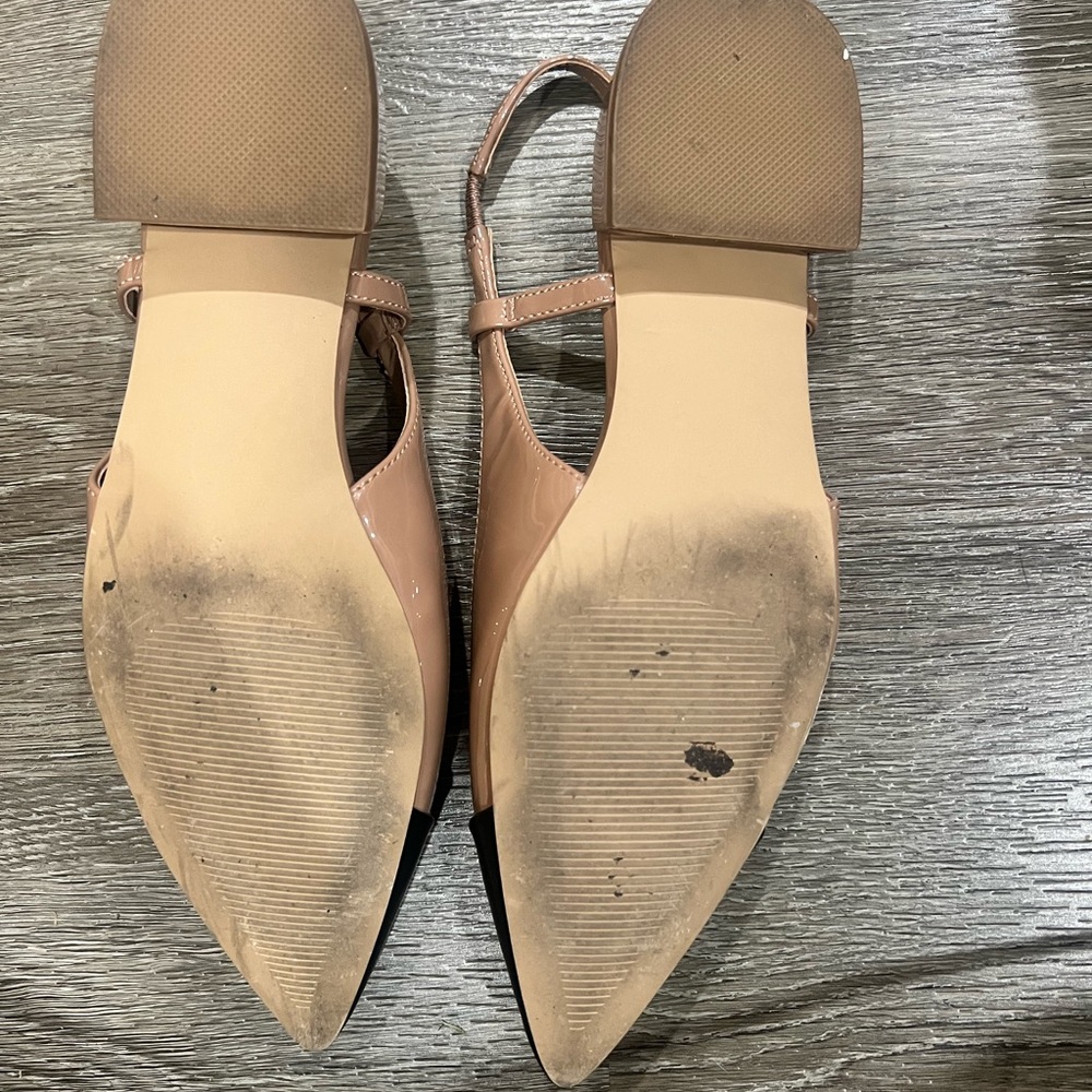 Steve Madden Two-Tone Nude and Black Pointed Slingback Flats - Picture 2 of 3